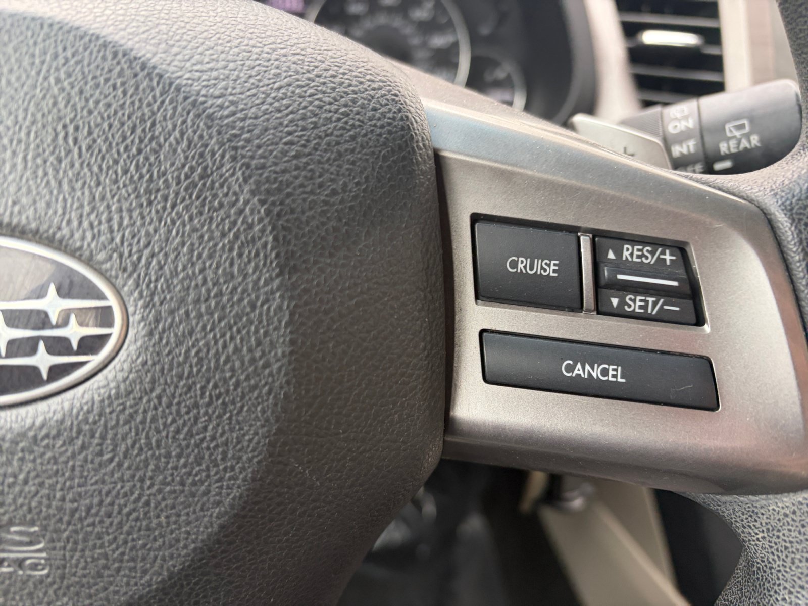 Used 2012 Subaru Outback 2.5i w/ Alloy Wheel Pkg AWD/4WD image 13