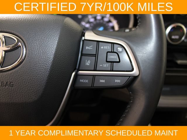 Used 2022 Toyota Highlander XLE AWD/4WD image 24