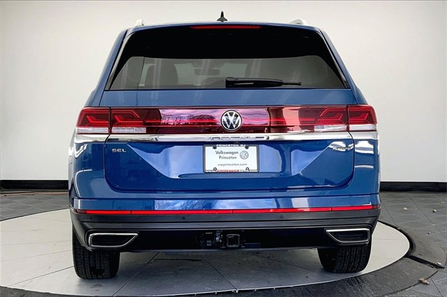 Used 2025 Volkswagen Atlas SEL image 4