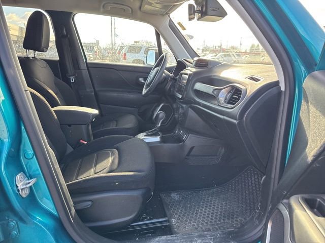 Used 2022 Jeep Renegade Latitude w/ Convenience Group image 12