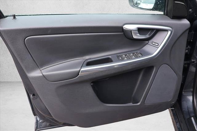 Used 2015 Volvo XC60 T5 Premier FWD image 12