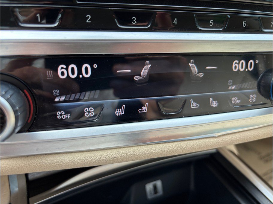 Used 2016 BMW 750i RWD image 34