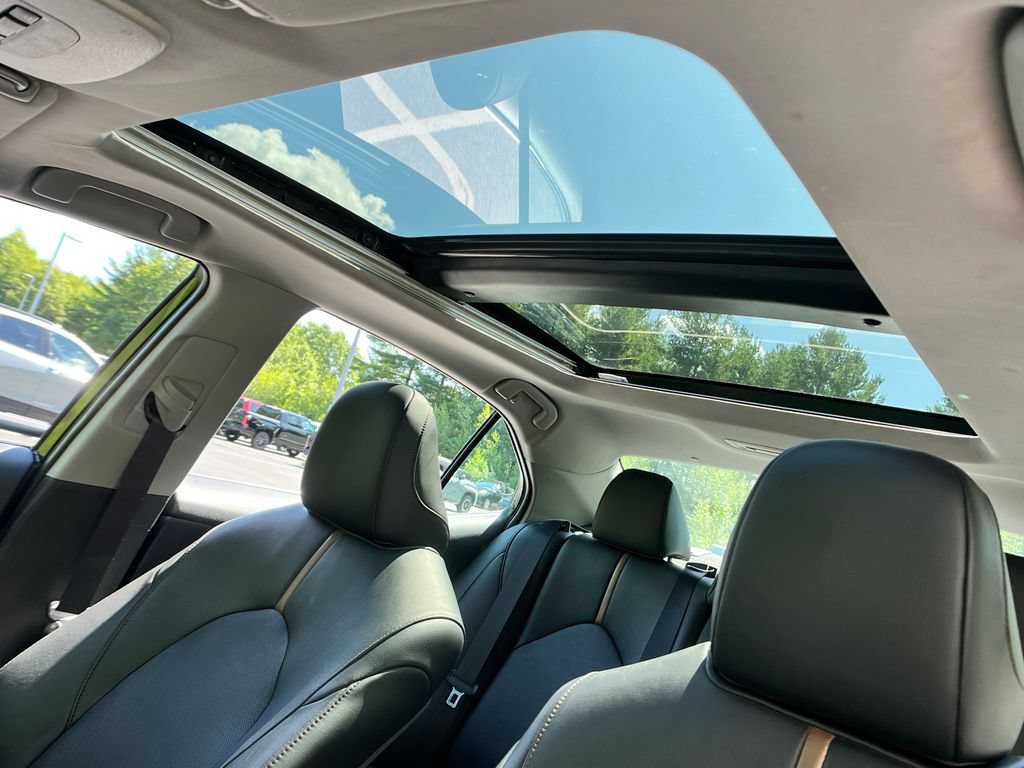 Used 2020 Toyota Camry XLE FWD image 20