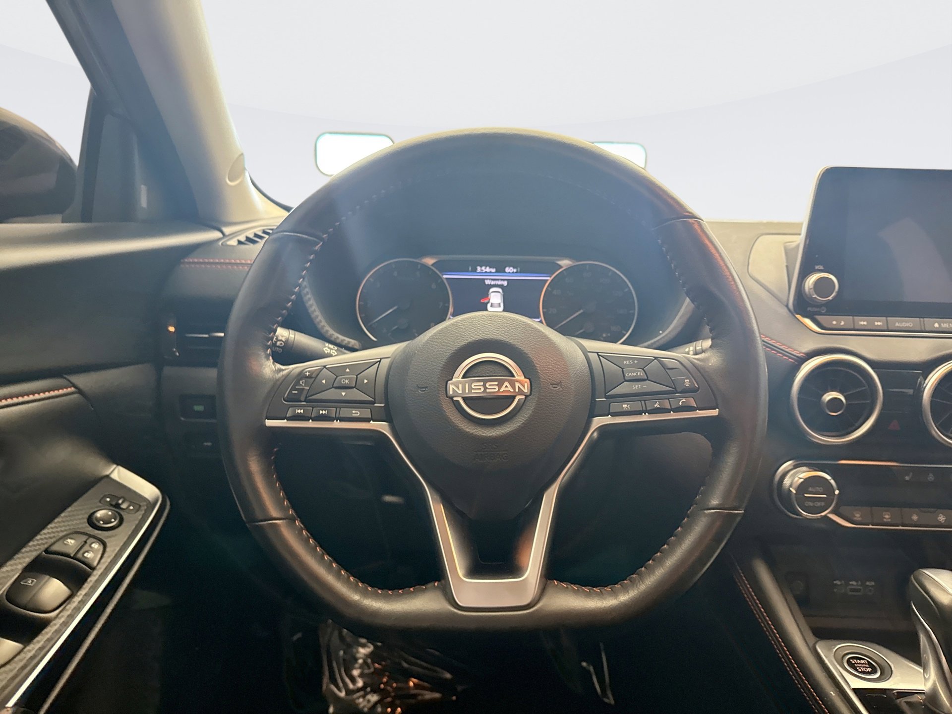 Used 2024 Nissan Sentra SR w/ SR Premium Package image 12