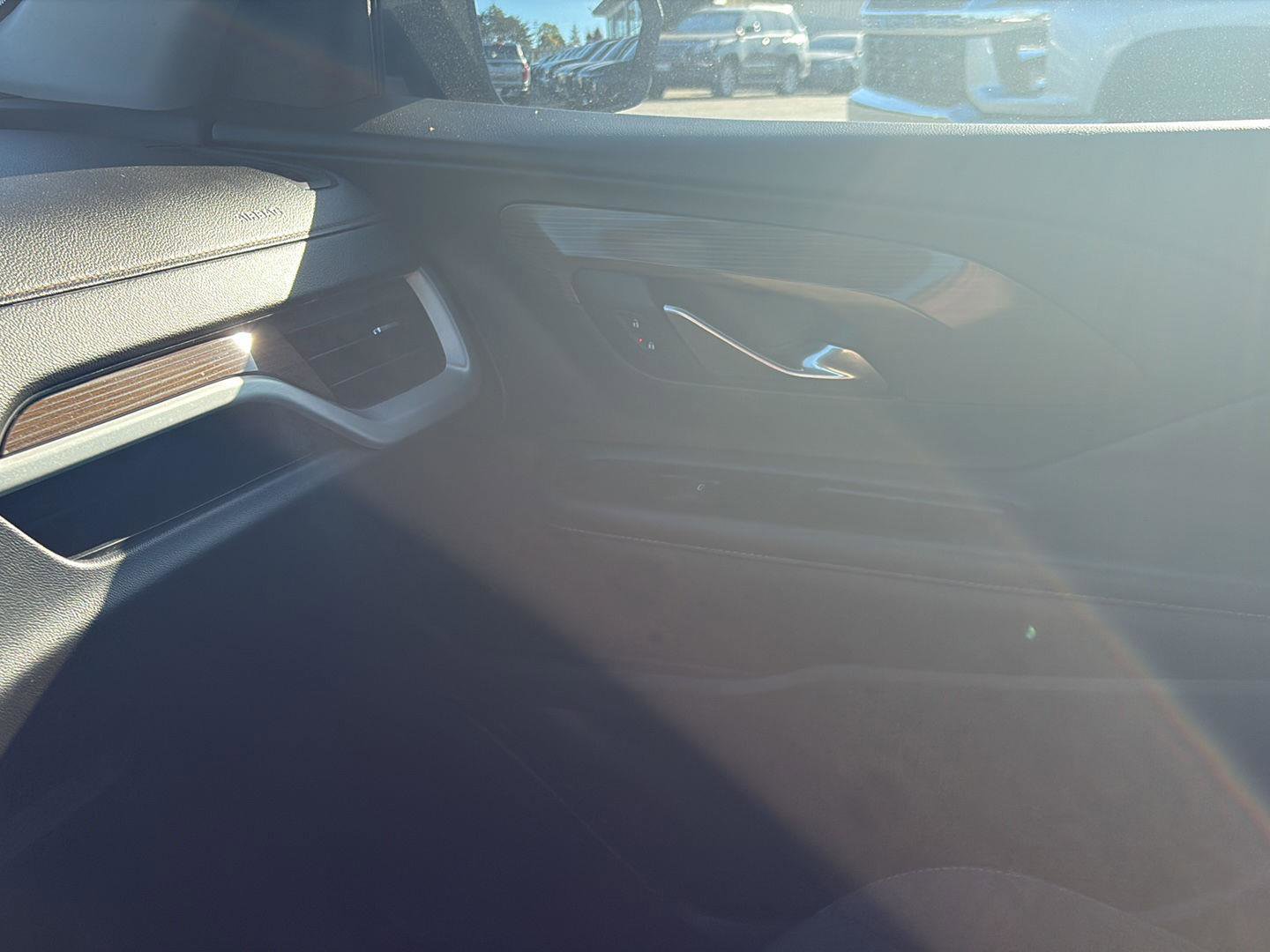 Used 2020 GMC Terrain SLE image 34