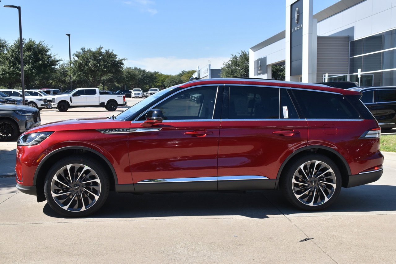 New 2027 Lincoln Aviator Reserve AWD/4WD image 11