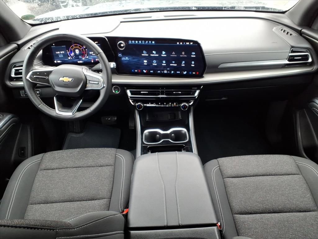 Used 2024 Chevrolet Traverse LS image 20