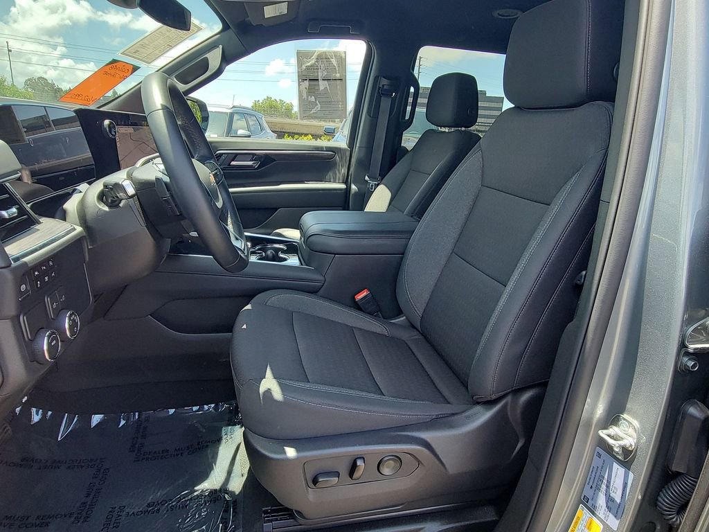Used 2026 Chevrolet Tahoe LS RWD image 19
