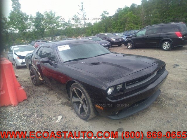 Used 2014 Dodge Challenger R/T Plus RWD image 1