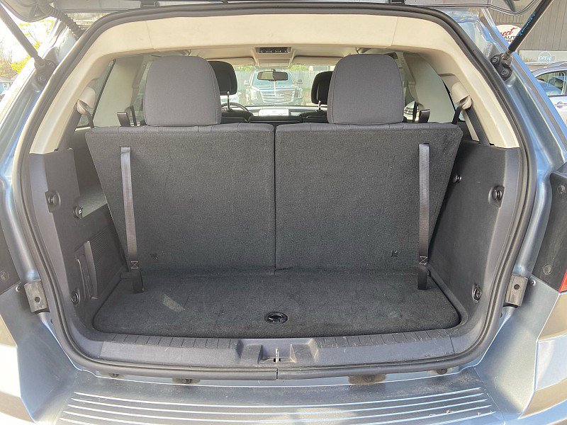 Used 2010 Dodge Journey SXT w/ Flexible Seating Group FWD image 13
