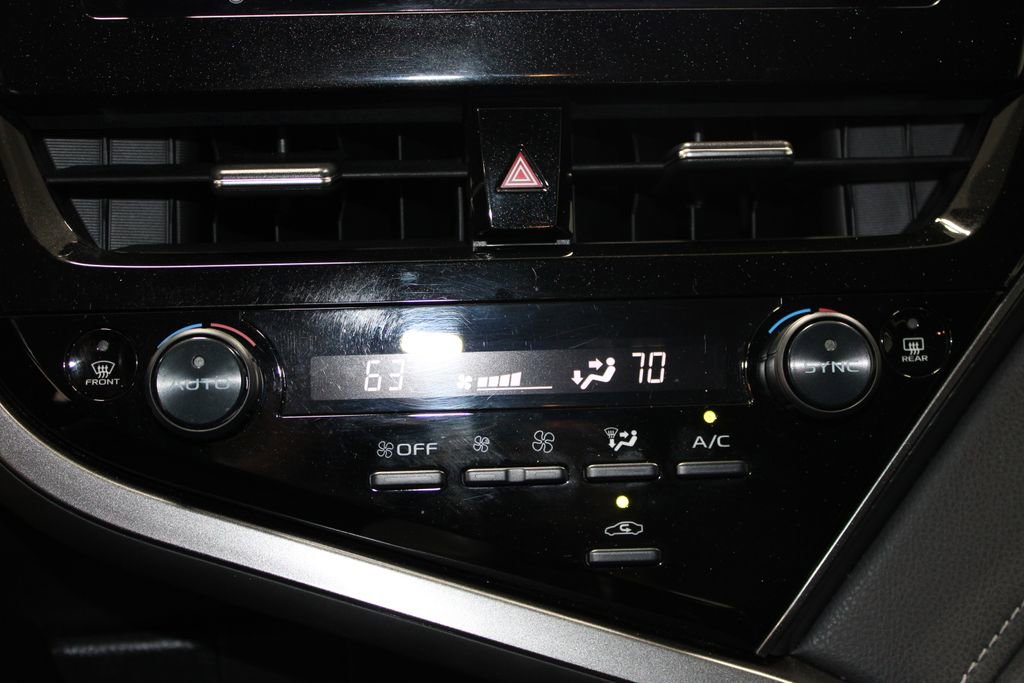 Used 2022 Toyota Camry LE FWD image 37