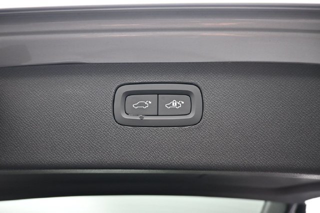 Used 2024 Volvo XC90 B6 Plus w/ Protection Package Premier AWD/4WD image 26