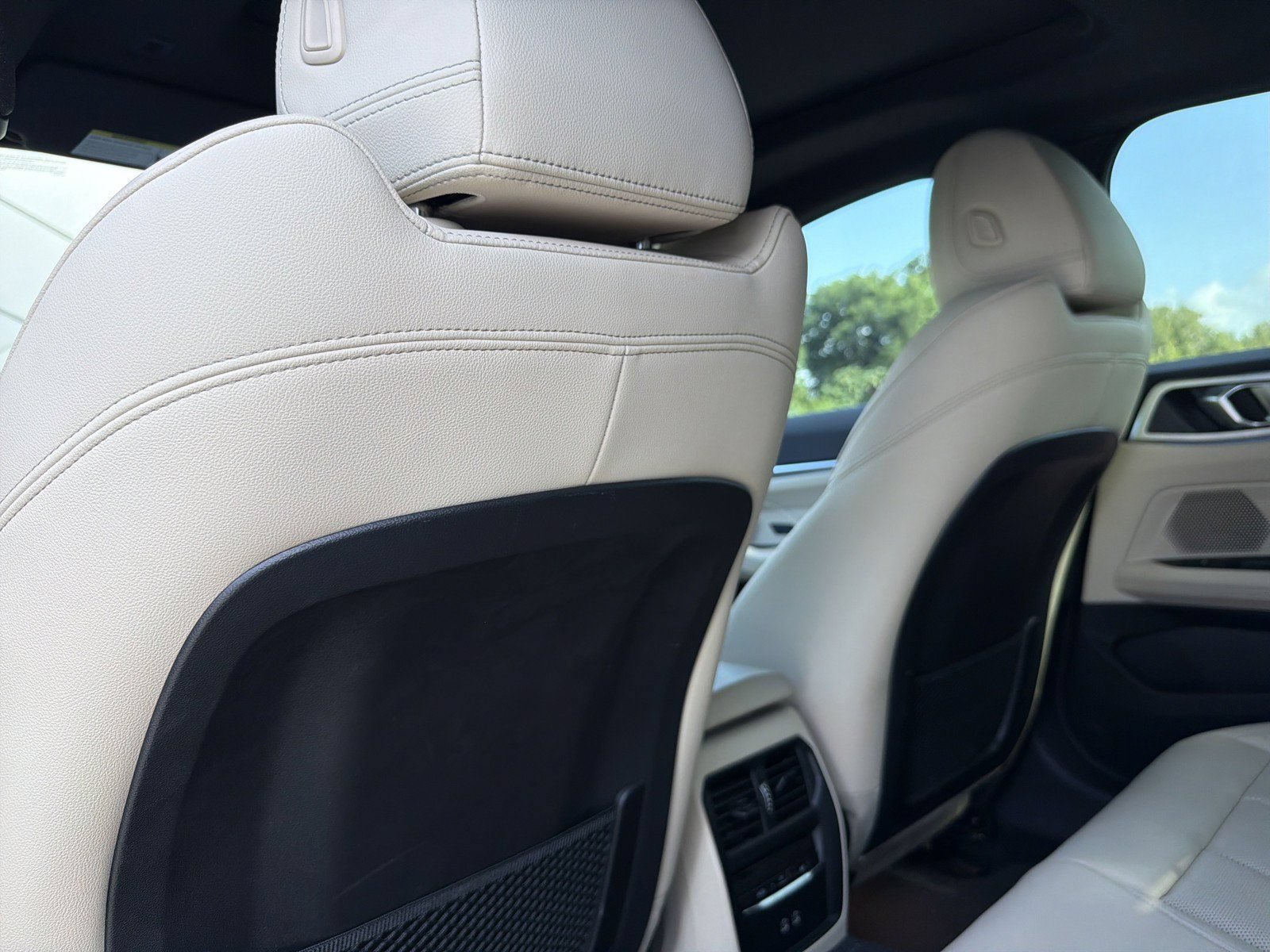 Used 2023 BMW i4 eDrive35 w/ Premium Package RWD image 19