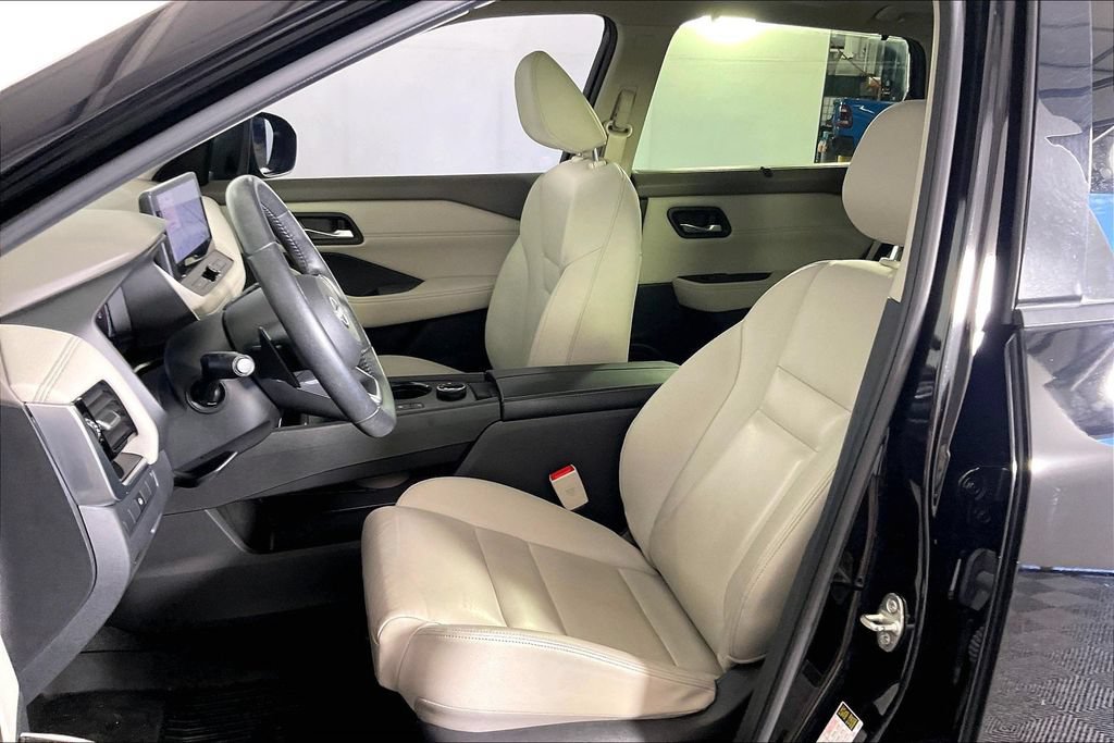 Used 2024 Nissan Rogue SL w/ SL Premium Package AWD/4WD image 27