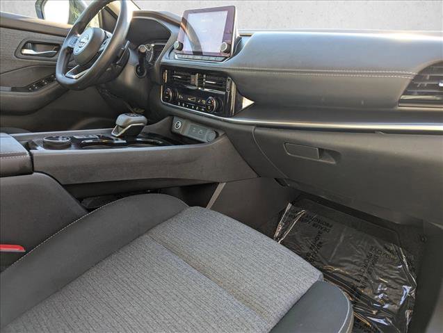 Used 2023 Nissan Rogue SV image 20