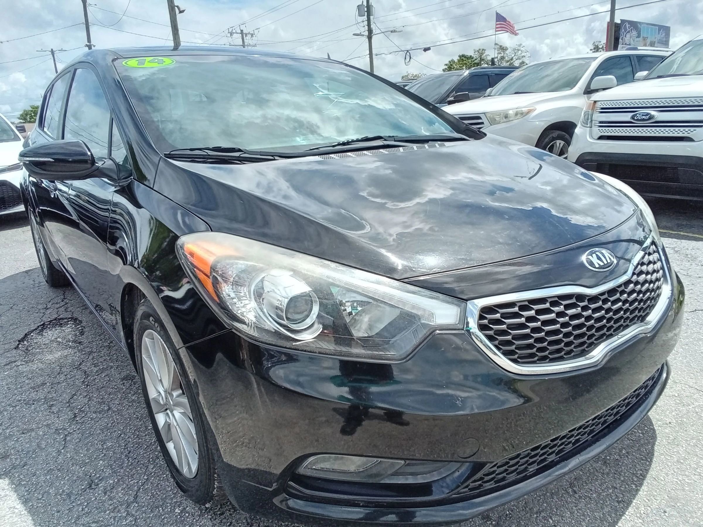 Used 2014 Kia Forte EX w/ EX Premium Package image 4