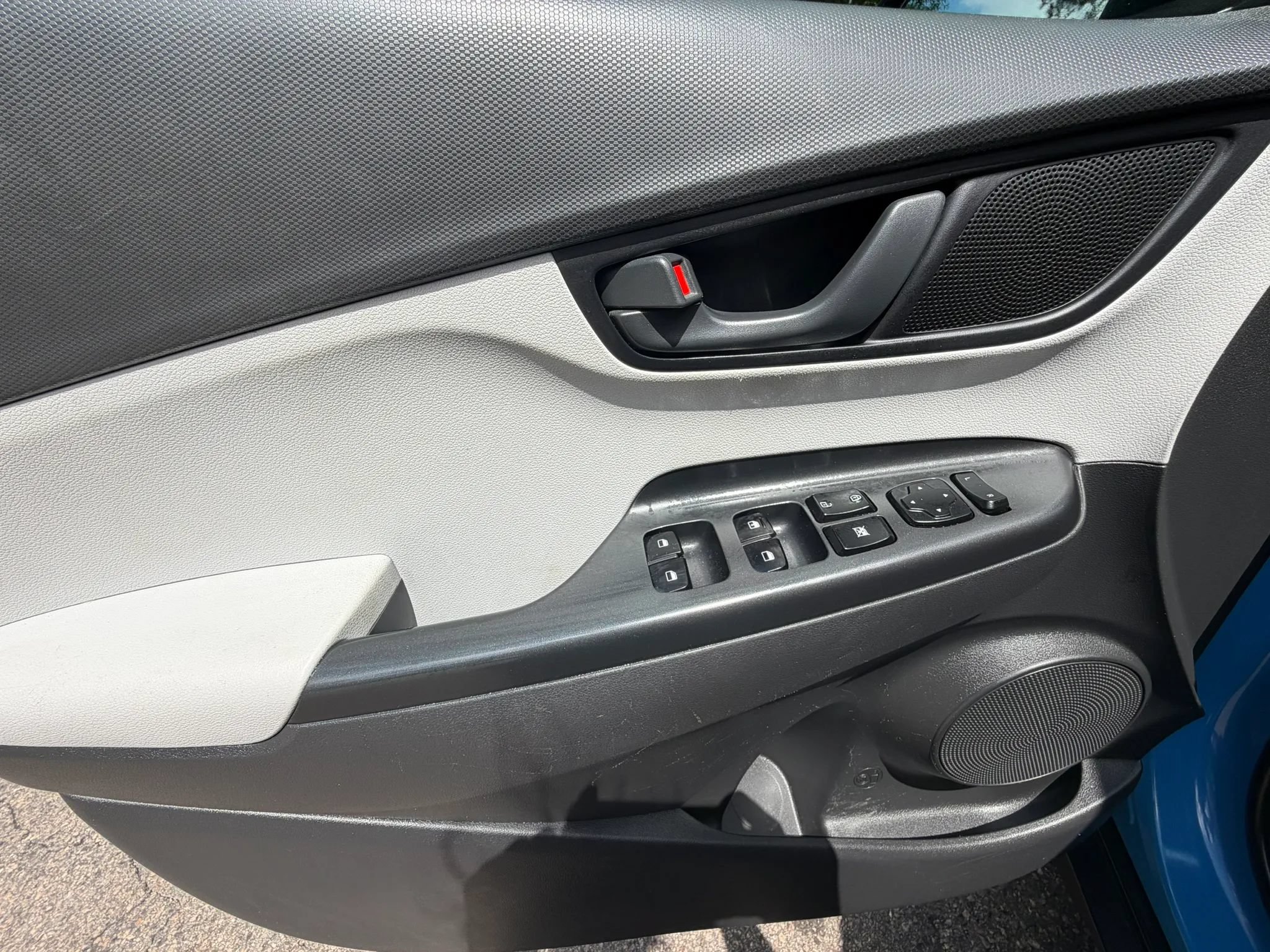 Used 2022 Hyundai Kona SEL FWD image 16