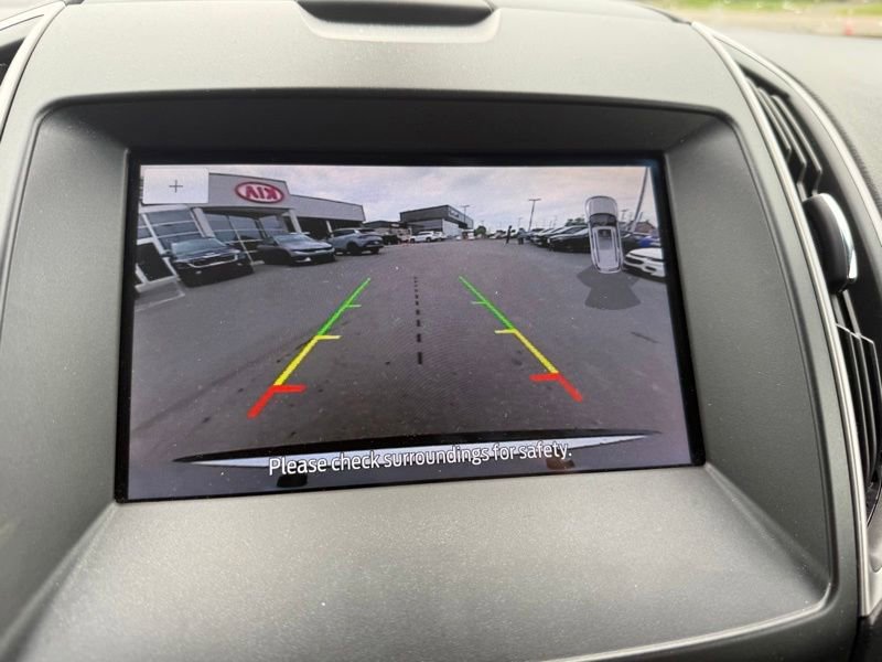 Used 2019 Ford Edge SEL AWD/4WD image 12