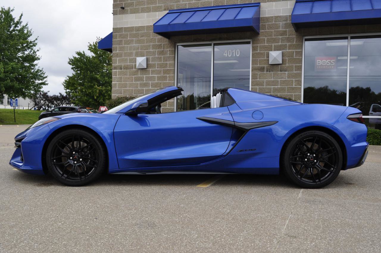 Used 2023 Chevrolet Corvette Z06 image 22