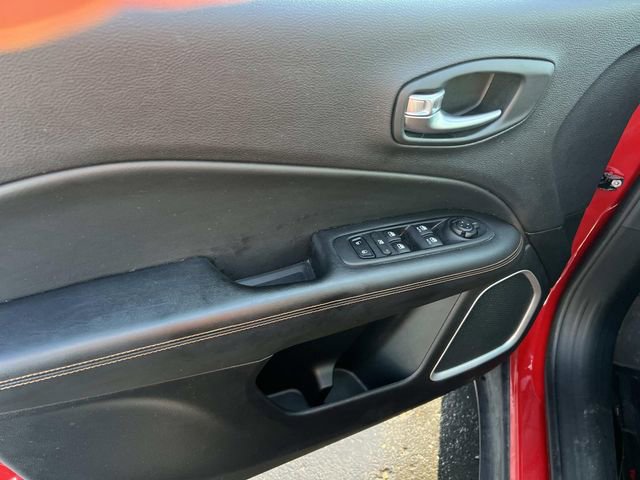 Used 2019 Jeep Compass Limited image 13