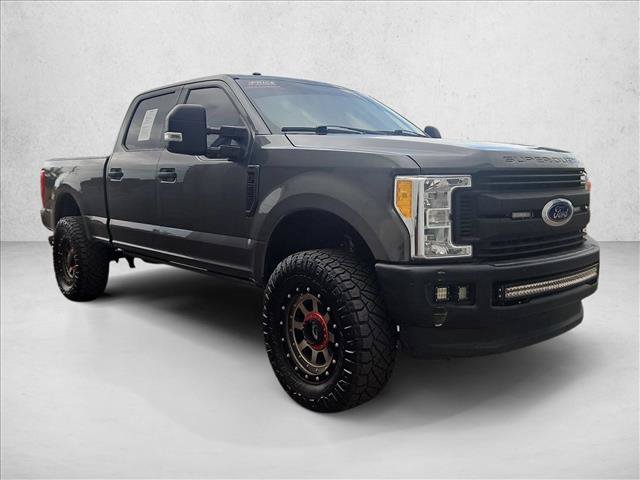Used 2017 Ford F250 XLT w/ XLT Value Package AWD/4WD video 3