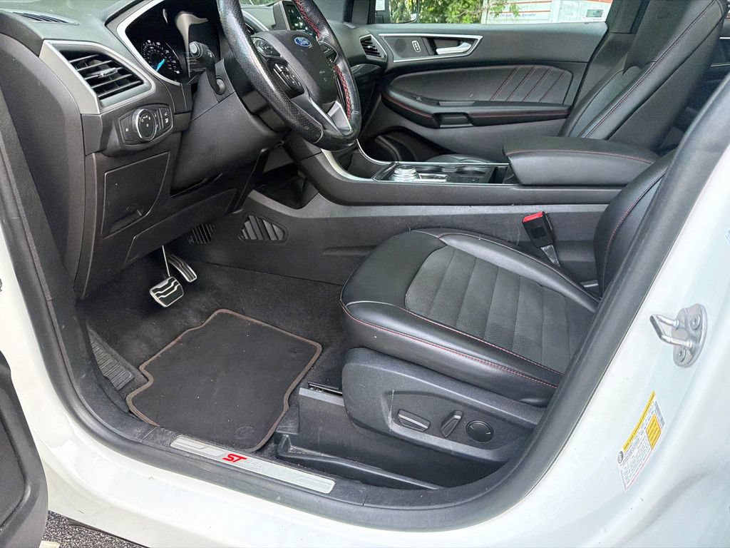 Used 2021 Ford Edge ST-Line FWD image 9