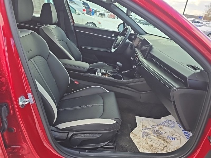 Certified 2025 Kia K5 GT-Line image 32