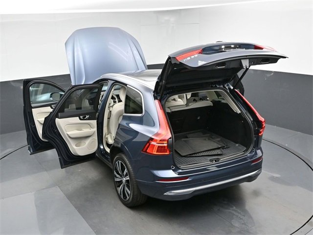 Used 2023 Volvo XC60 B5 Plus image 53