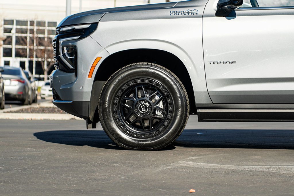 Used 2025 Chevrolet Tahoe High Country image 8