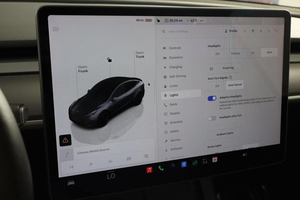 Used 2022 Tesla Model Y Performance AWD/4WD image 29