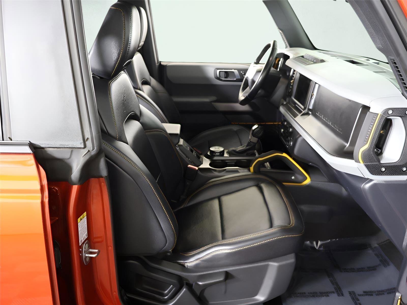 Used 2023 Ford Bronco Badlands image 25