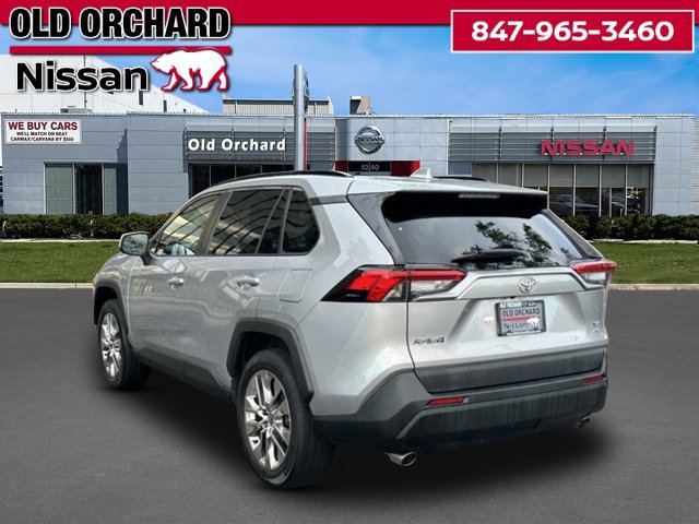 Used 2021 Toyota RAV4 XLE Premium AWD/4WD image 4