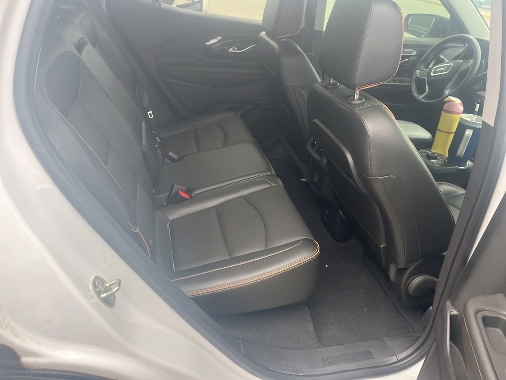 Used 2023 GMC Terrain AT4 AWD/4WD image 7