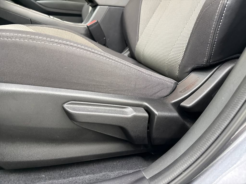 Used 2024 Subaru Crosstrek 2.0i Premium w/ Crosstrek Mirror Package AWD/4WD image 13