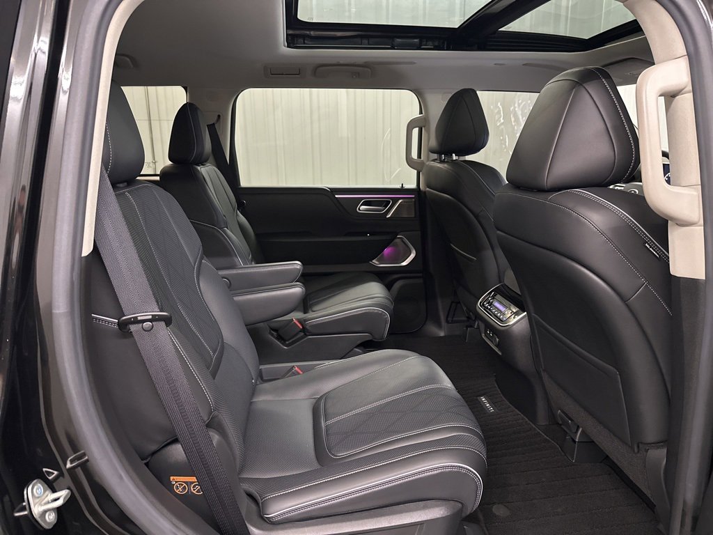 Certified 2025 INFINITI QX80 Sensory image 38