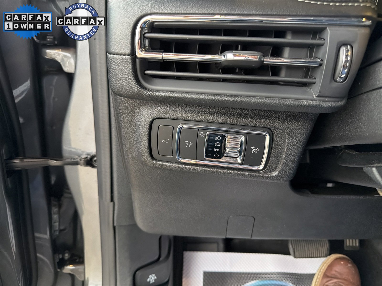 Used 2022 Lincoln Corsair AWD w/ Premium Package image 10