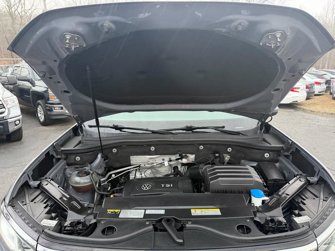 Used 2021 Volkswagen Atlas Cross Sport SE w/ Panoramic Sunroof Package FWD image 29