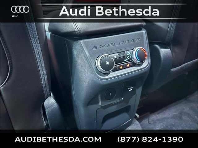 Used 2025 Ford Explorer Platinum w/ LUX Leather Package AWD/4WD image 27