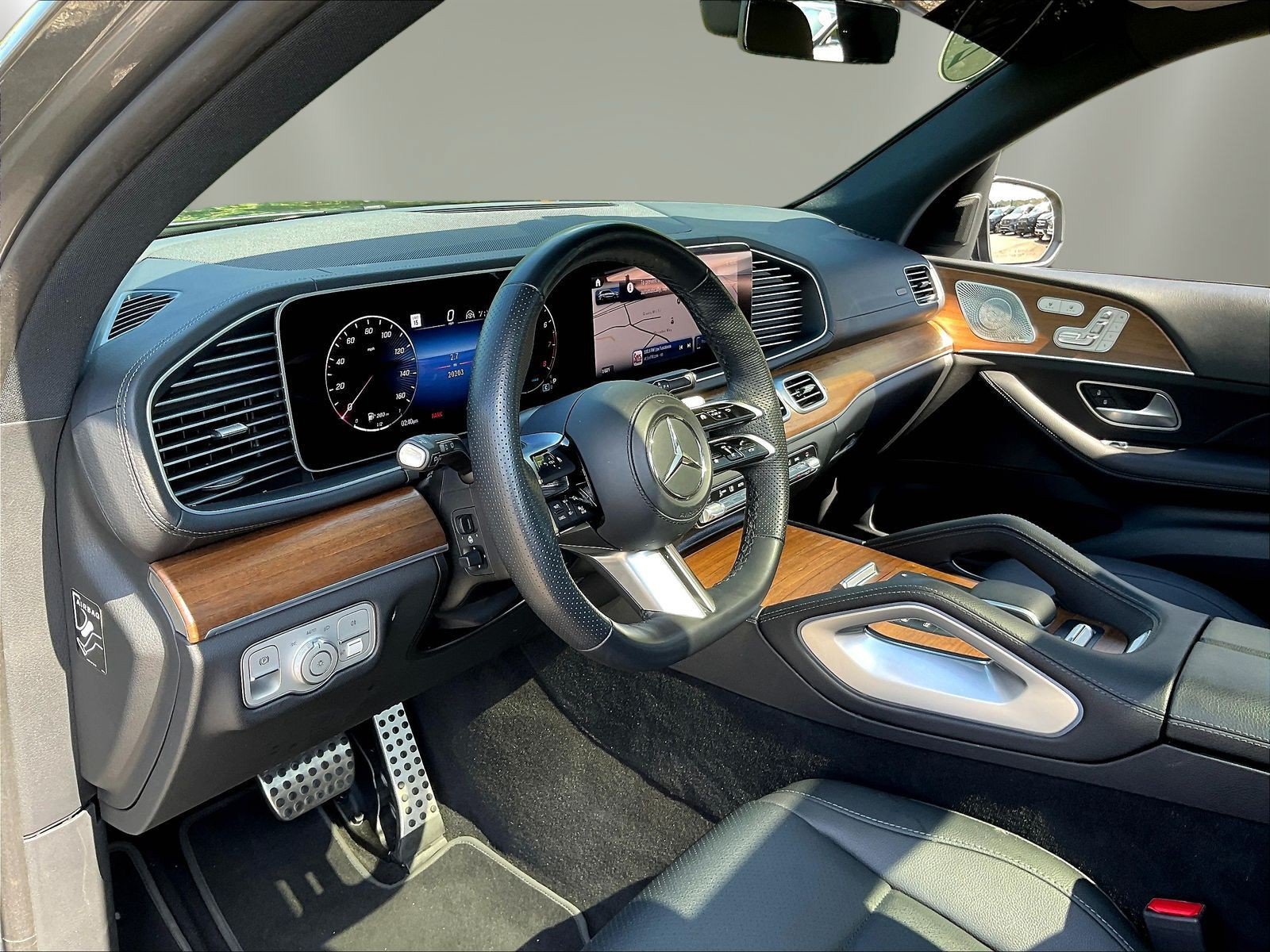 Certified 2024 Mercedes-Benz GLS 450 4MATIC image 18