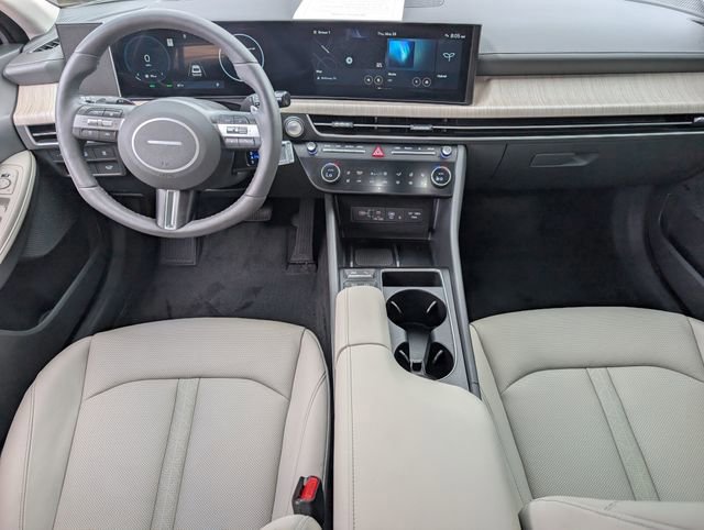 Used 2025 Hyundai Sonata Limited FWD image 9