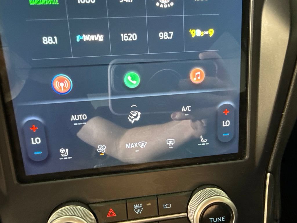 Used 2022 Ford Edge Titanium w/ Cargo Accessory Package AWD/4WD image 20