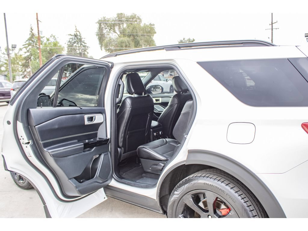 Used 2022 Ford Explorer ST w/ Equipment Group 401A AWD/4WD image 13