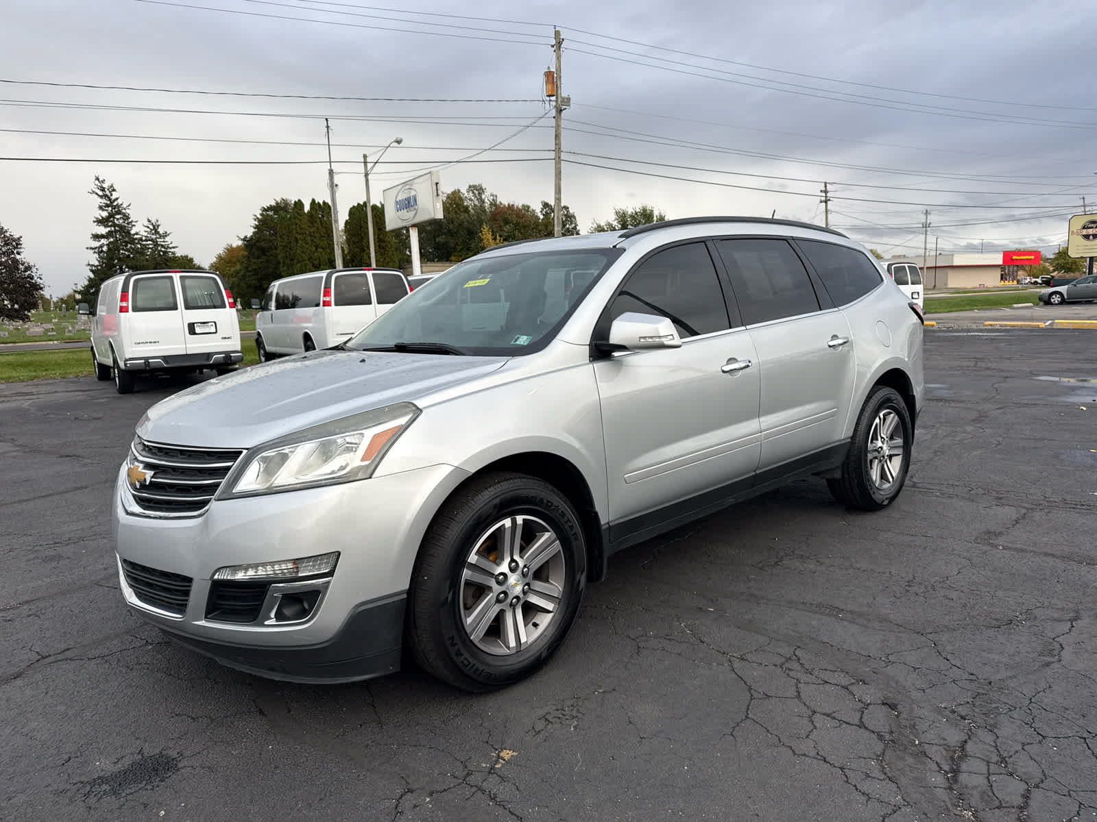 Used 2017 Chevrolet Traverse LT AWD/4WD image 1