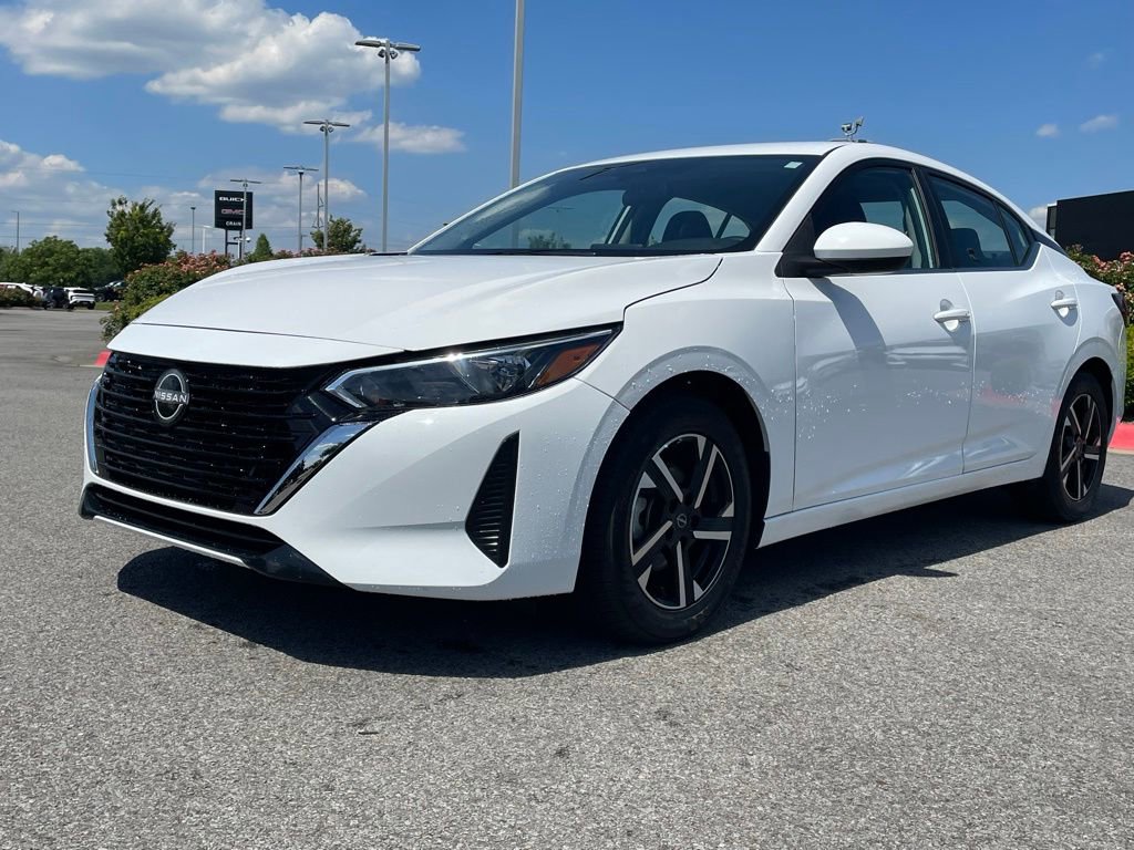 Used 2025 Nissan Sentra SV FWD image 3