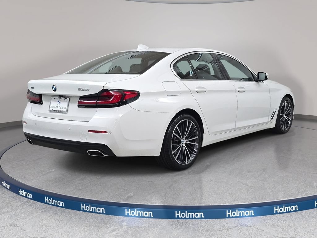 Used 2023 BMW 530i xDrive AWD/4WD image 6