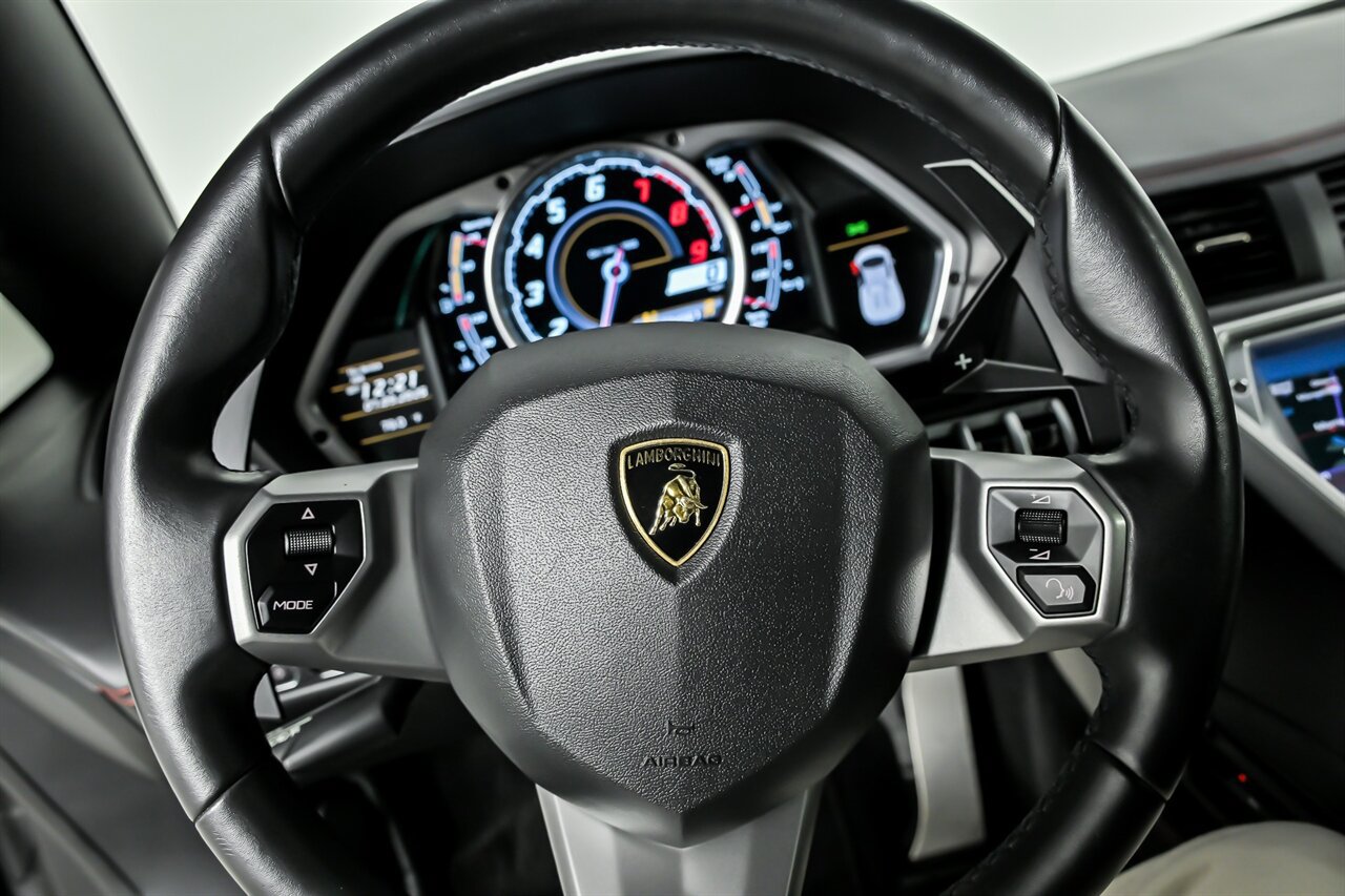 Used 2017 Lamborghini Aventador LP 700-4 AWD/4WD image 23