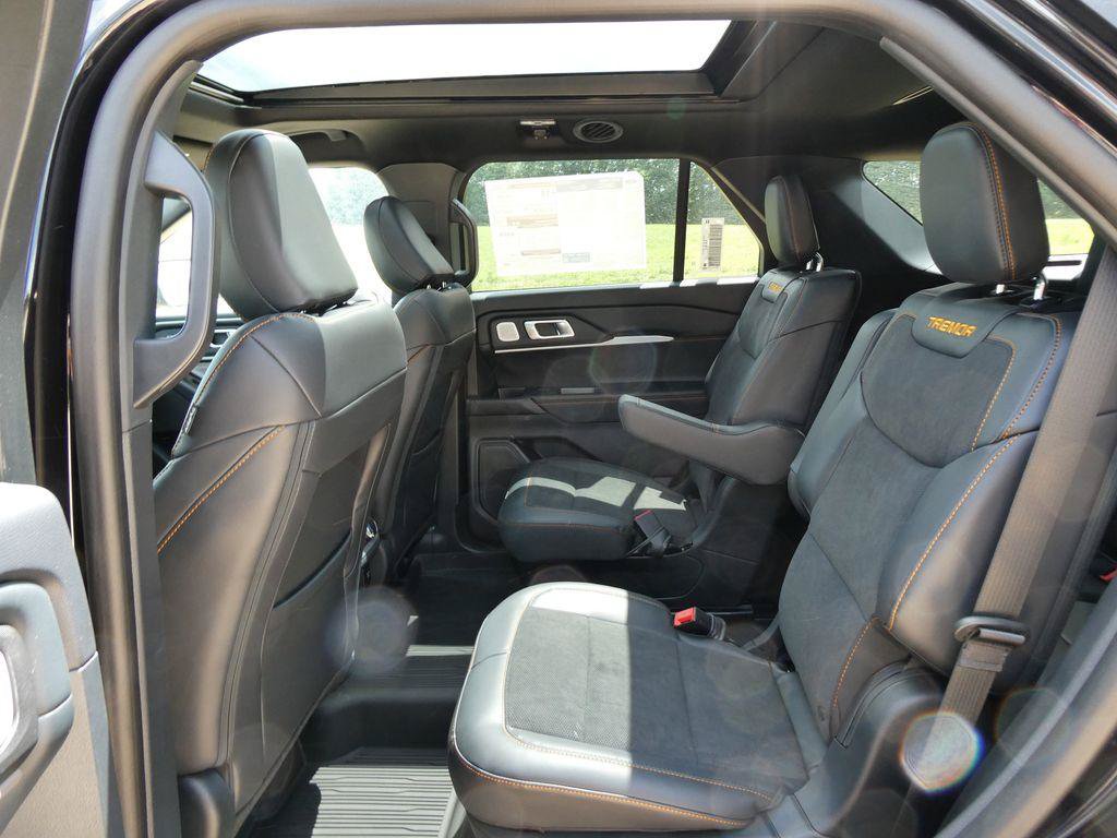 New 2026 Ford Explorer Tremor w/ Tremor Ultimate Package AWD/4WD image 15