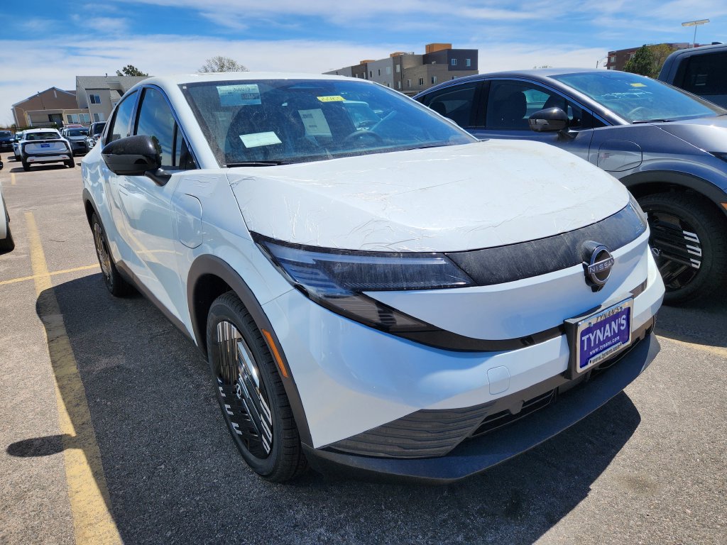 New 2026 Nissan Leaf w/ Floor Mat Package (S+)