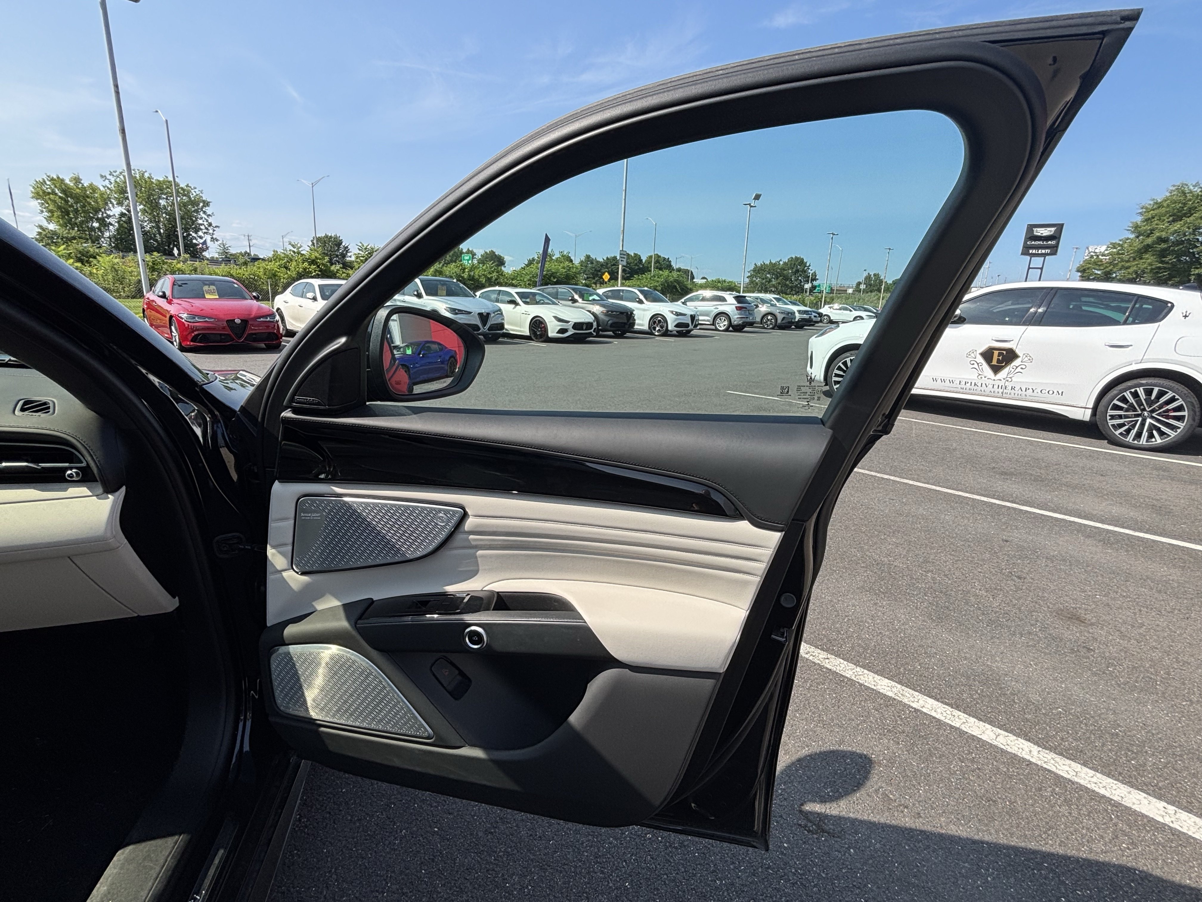 Used 2023 Maserati Grecale Folgore AWD/4WD image 34