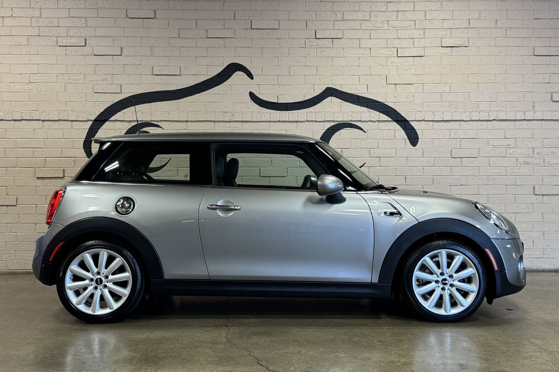 Used 2017 MINI Cooper S FWD image 3